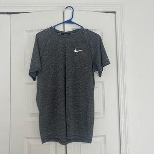 Nike Men's Dark Gray Short Sleeve Tee